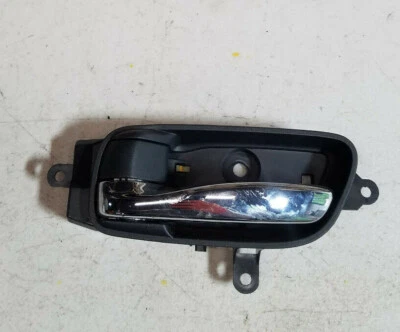 Nissan Altima 2015 manija interior del conductor delantero izquierdo OEM Foto 1 de 4