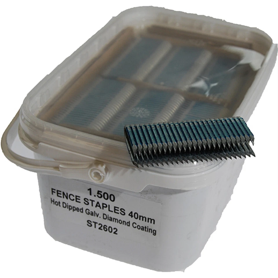 Box of 1500 Fencing Staples 3.1 x 40 mm Hot Dip Galv Diamond Coated Divergent