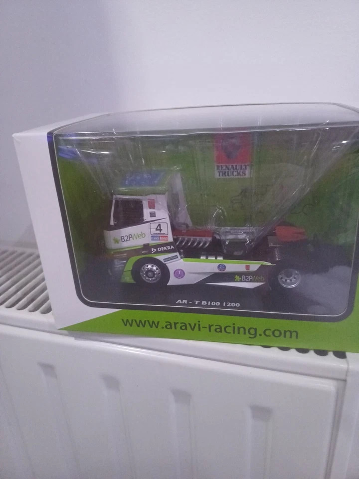 Miniature camion Tracteur Renault Team ARAVI RACING 1/43 ELIGOR REF 117335 NEUF - Photo 1/4