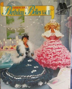 Vintage Annies Attic BIRTHDAY BELLES No II Barbie Modepuppe Häkelanleitung 87B21 - Bild 1 von 3