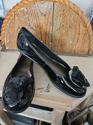 Clarks Zapatos Ligeros Ballet Pisos Charol Negro Mujer 9.5M  Foto 1 de 4
