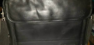 Targus Black Shoulder Bag Leather 16" x 12" x 4" Very Good Condition - Picture 1 of 12