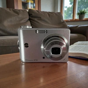 General Electric GE A730 7.0 Megapixel Digital Camera - Picture 1 of 14