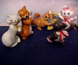 Disney Aristocats Family Duchess & Thomas O'Malley w. Marie Berlioz Toulouse - Imagen 1 de 4