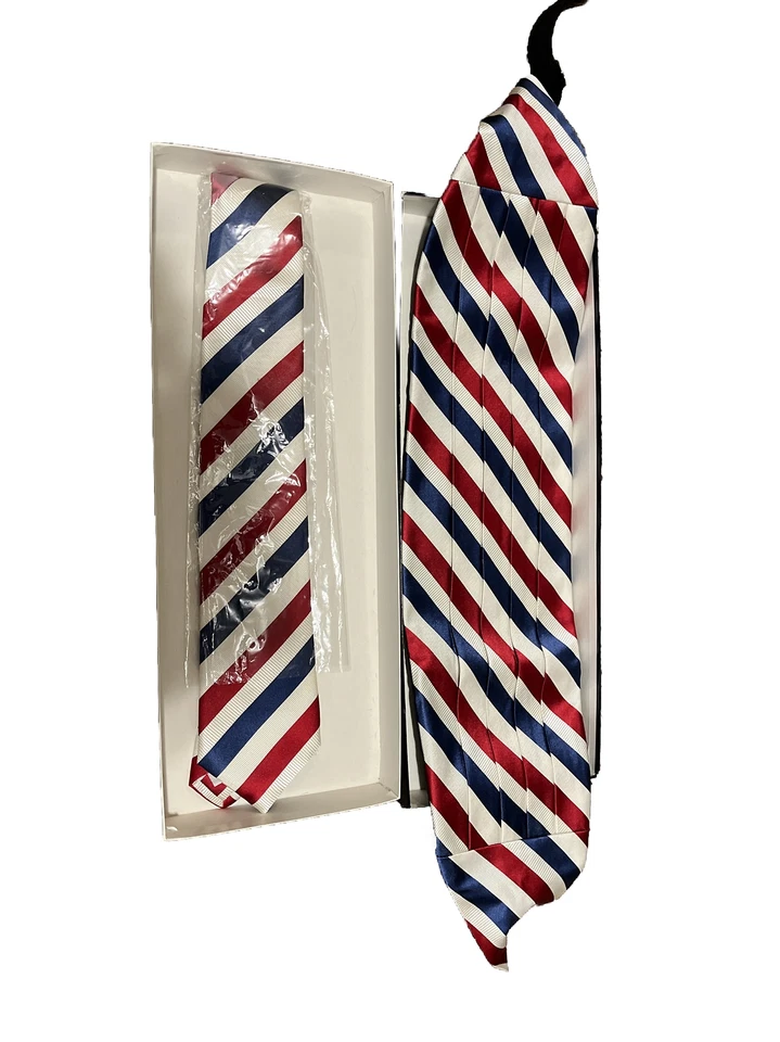 Beau Ties LTD. de Vermont Faja de seda con corbata a juego roja/blanca/azul Foto 1 de 4
