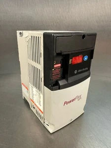 Allen Bradley 22D-D4P0N104/A Powerflex40 22D-D4PON104 1,5 kW/2,0 CV (6,4,1) - Foto 1 di 4