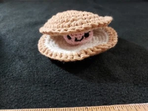 "Amigurumi Muschel ""Dickie" - Bild 1 von 3