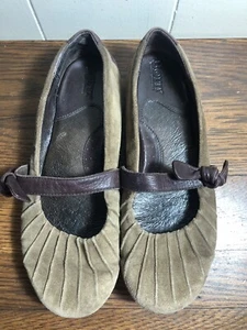 Geborene braune Wildleder Mary Jane Ballerinas Größe 8,5/40 - Bild 1 von 9