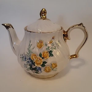 Vintage Sadler Teapot Yellow Roses Ribbed Fluted Gold Trim Made England # 3116 - Picture 1 of 20