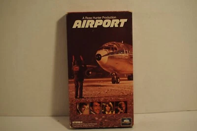 A Ross Hunter Production Airport, Burt Lancaster, Dean Martin Suspense VHS movie - Image 1 of 3