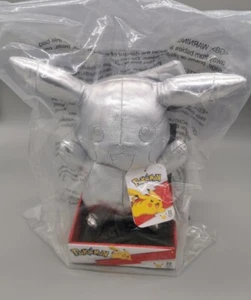 Pokemon Peluche Figura WCT Plata 25 Aniversario Pikachu 20cm 8" NUEVO - Imagen 1 de 3