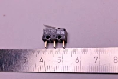 10 Stück Schnappschalter Nr6 CHERRY DG1B1LA 1 Wechsler 3A 125 VAC mit Hebel