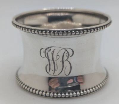 Antiguo anillo servilletero inglés de plata de ley "WB" iniciales grabado, fecha 1921 Foto 1 de 4