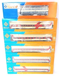 Roco DC HO 1:87 DB BR 110 "TUI HOLIDAY EXPRESS" LOCOMOTIVE & PASSENGER WAGON Set - Picture 1 of 10