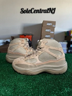 Bota Adidas Yeezy Desert Rock, tamanho 8.5, levemente usada, sem caixa - Imagem 1 de 4