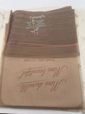 1 Pair Vintage Triumph Ease Top Seamless Pin Point Mesh Nylon Stockings Size 11 - Image 1 of 4