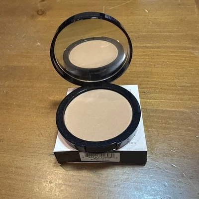 AVON fmg LOVE HEART WARMING BRONZER MATTE MINERAL POWDER SUNSET KISS NIB - Image 1 of 4