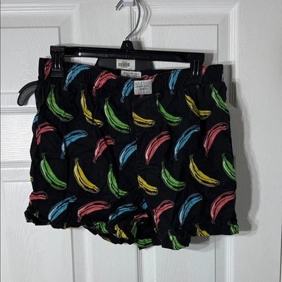 Pantalones Cortos American Eagle Outfitters Negros con Estampado de Plátano Colorido Foto 1 de 4