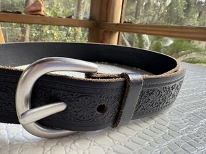 VTG Eddie Bauer Belt Womens Small Tooled Cowhide Leather Black Silver USA Made - Picture 1 of 14