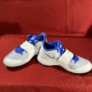 Nike Kyrie Flytrap III 3 GS Basketball White Royal Blue BQ5620-100 Size 5Y! - Picture 1 of 8