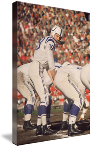 Canvas Art - Johnny Unitas getting the snap Vintage NFL Football Photo, 2 Sizes