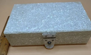 Vintage Sparkly Lucite Trinket Box - Picture 1 of 6