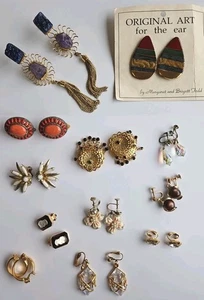 Lote de 12 pendientes vintage de clip, perforados y atornillados hechos a mano  - Imagen 1 de 12