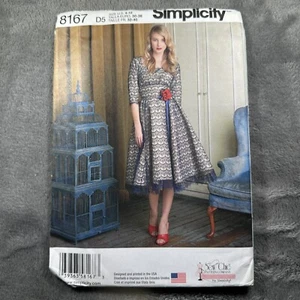 Vestido Simplicity 8167 Misses patrón tallas 4-12 estilo vintage coser ajuste elegante acampanado - Imagen 1 de 5