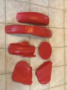 Honda Cr125 1976 to 1978 New Reproduction Plastic Kit oem red - Picture 1 of 5