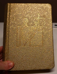 The Catholic Missal 1960 John OConnell Jex Martin Gold Gilt Hardcover Sunday - Picture 1 of 11