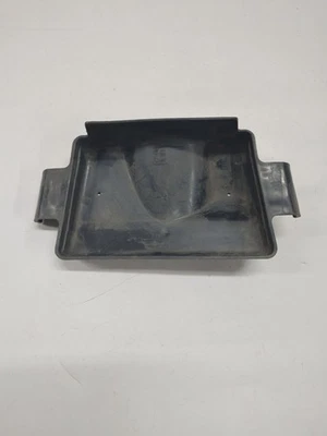 1982 年雅马哈 Vision XZ550 存储盒托盘 11H-2177A-00-00 — 第 1/4 张图片