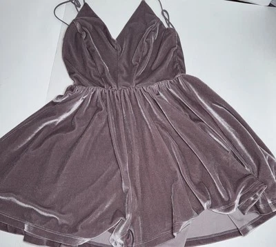 Mameluco de terciopelo púrpura lavanda Silence + Noise Urban Outfitters talla S Foto 1 de 4