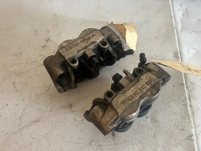 Juego de pinzas de freno delanteras derecha izquierda OEM HONDA CBR1000RR 2009 047 Foto 1 de 4