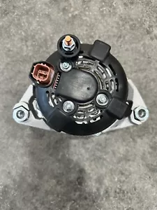 200 Amp Output High Performance NEW Alternator For Hyundai Genesis V6 2014-2016 - Foto 1 di 4