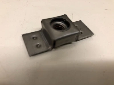 Tuerca jaula soldadura acero liso 5/16-18 UNC, elige cantidad. Foto 1 de 4