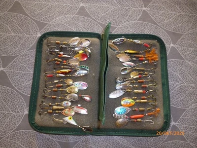 Spinnertasche mit 35 Stück Gr.0-2 - Bild 1 von 4