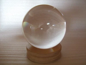 Kristallkugel Durchmesser 200 mm mit Kugelständer aus Holz Wahrsagerkugel  - Bild 1 von 1