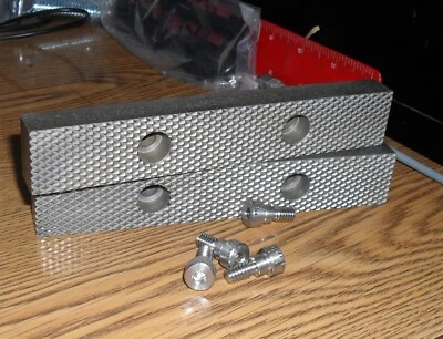 Reemplazos de mandíbula de tornillo Wilton 2907530.  Mandíbulas 6" 646, tornillo mecánico Foto 1 de 4