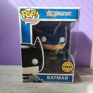 FUNKO POP! GIANT DC HEROES BLUE BATMAN (CHASE) (9 INCH) - Picture 1 of 16