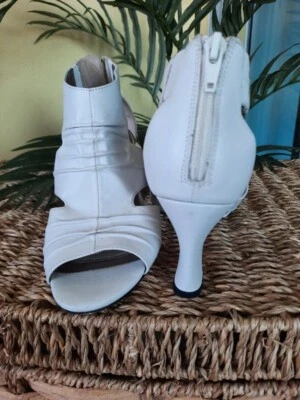 shoes women sandals - Image 1 of 3