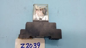 OMRON MY2N + Uxcell 2-M4X10 DIN RAIL - Picture 1 of 3