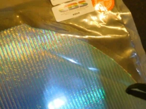 Vidrio dicroico: CBS 90 COE - Aqua on prismático texturizado transparente - 3" cuadrado - Imagen 1 de 1