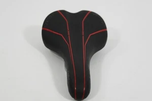 Oval Concepts 300 Saddle 140 x 280 mm Road or MTB Black & Red  - Picture 1 of 2
