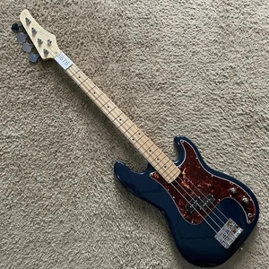 Bajo eléctrico de 4 cuerdas NASHVILLE pastilla PB azul oscuro - Imagen 1 de 20