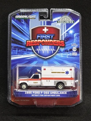 Ambulancia Ford F350 1995 Greenlight Hobby exclusiva del departamento de bomberos de Detroit EMS Foto 1 de 2