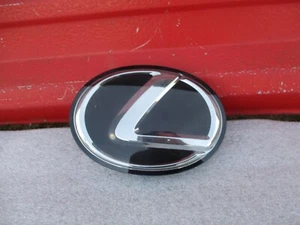Lexus LS500 2018-2020 parrilla delantera radar emblema 53141-50060 - Imagen 1 de 5