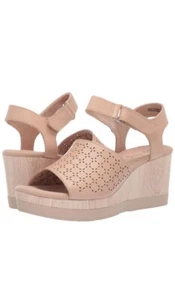 Clarks Women’s Cammy Glory Wedge Sandal, Blush Leather, 9M US - Picture 1 of 7
