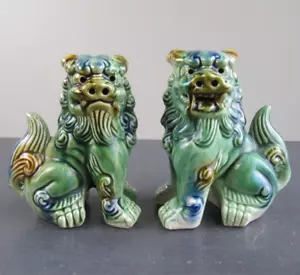 Vintage Pair Chinese Ceramic ShiShi Foo Dogs / Temple Lion Foo Dogs - Picture 1 of 10