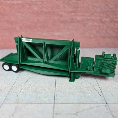 Trituradora de Coche Modelo Escala 1/64 Diorama Verde Hot Wheels Tamaño Accesorio Foto 1 de 4