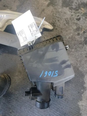 AIR CLEANER BOX 20871245 2012-2015 CHEVROLET VOLT - Imagem 1 de 4